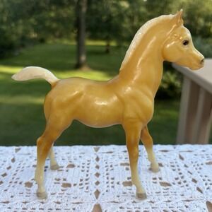 Vintage Breyer #6 Charity Matte Palomino Family Arabian Foal 1968-1987 Model